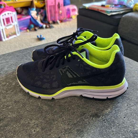 Nike Pegasus 30 Running Athletic Shoe Sneaker size 6 - Picture 5 of 10